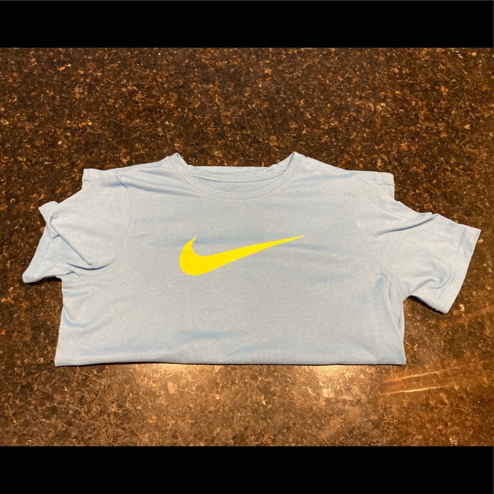 Boys Nike dri fit